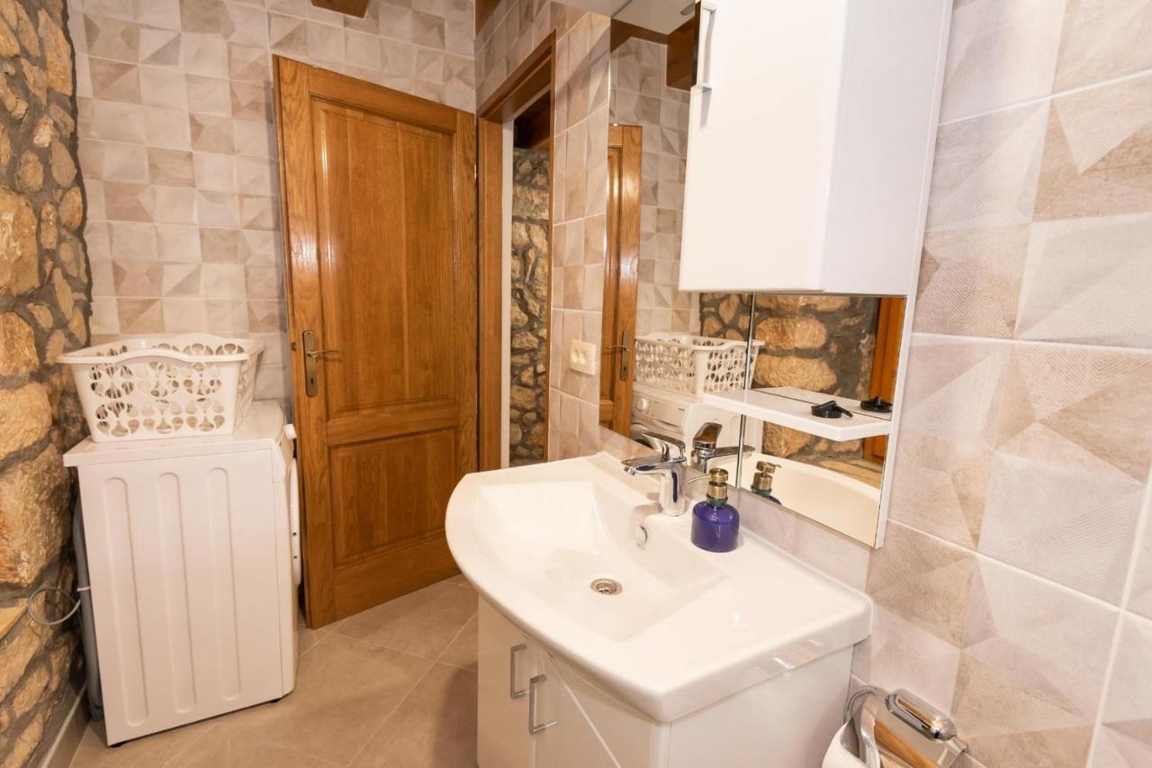 Villa Lazini Dvori Stasevica Rom bilde